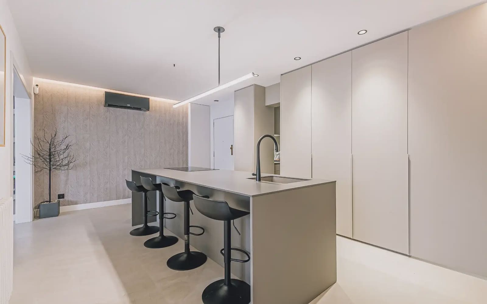 Piso de 3 habitaciones en Barcelona ciudad en venta - 1.395.000 € (Ref: 9890629)