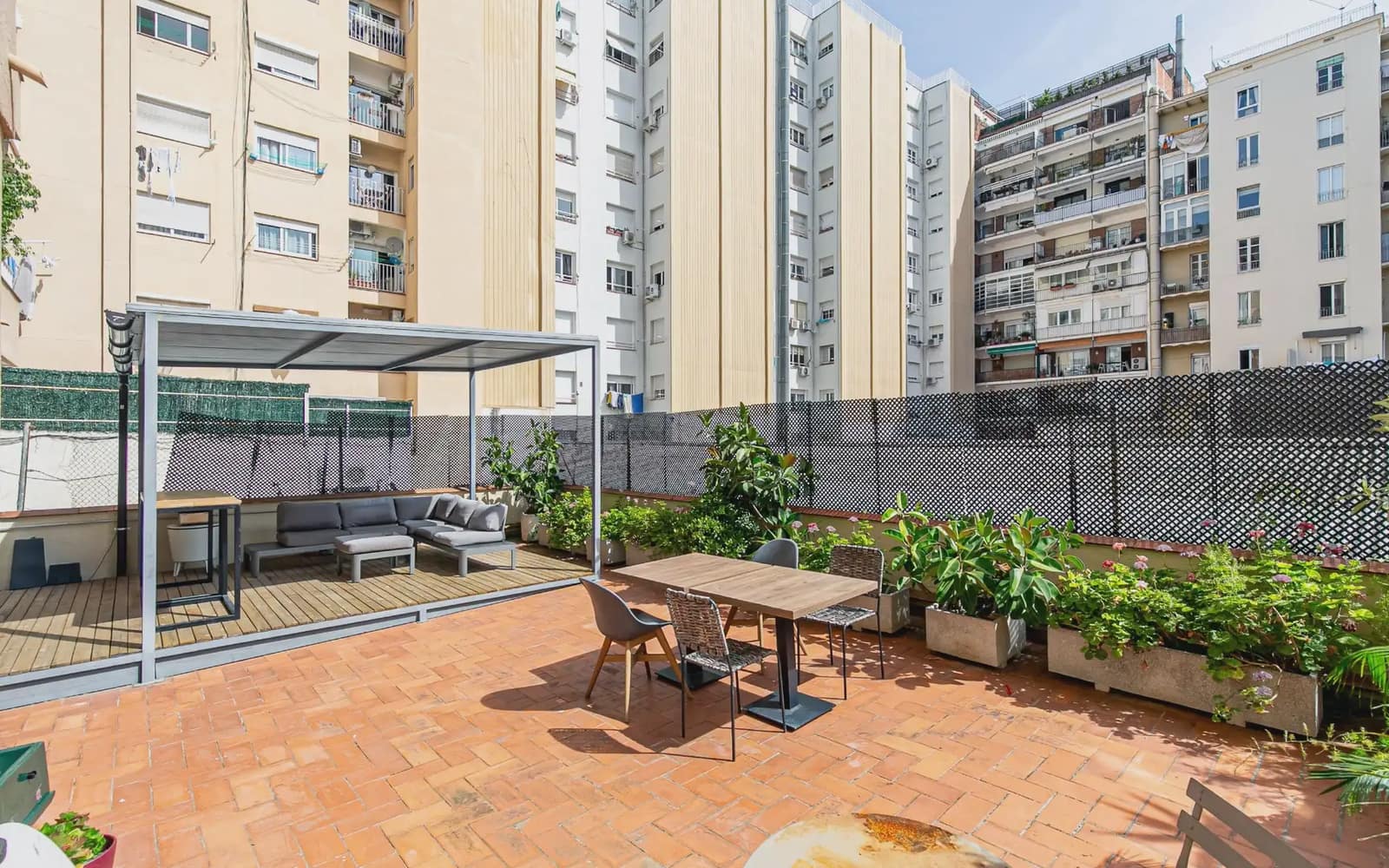 Piso de 3 habitaciones en Barcelona ciudad en venta - 1.395.000 € (Ref: 9890629)