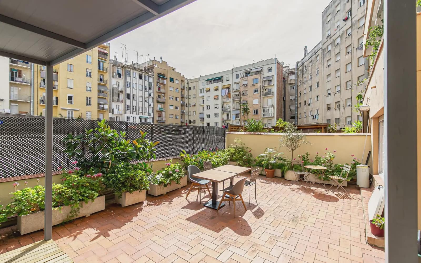 Piso de 3 habitaciones en Barcelona ciudad en venta - 1.395.000 € (Ref: 9890629)
