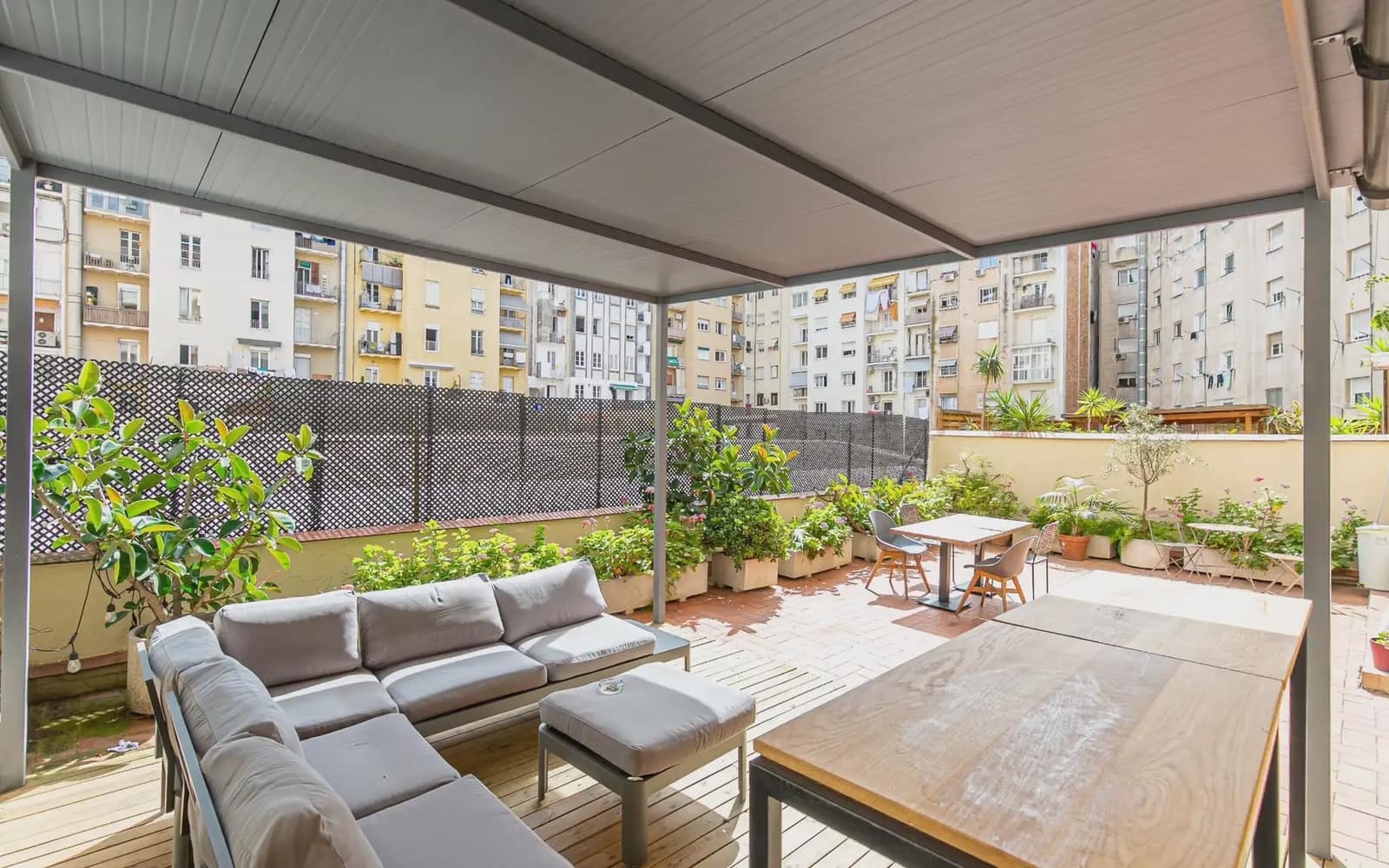Piso de 3 habitaciones en Barcelona ciudad en venta - 1.395.000 € (Ref: 9890629)