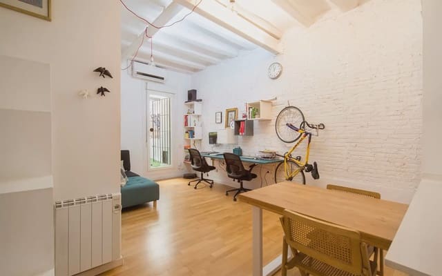 1 sypialnia Mieszkanie na sprzedaż w El Raval, Miasto Barcelona - 330 000 € (Ref: 9890689)