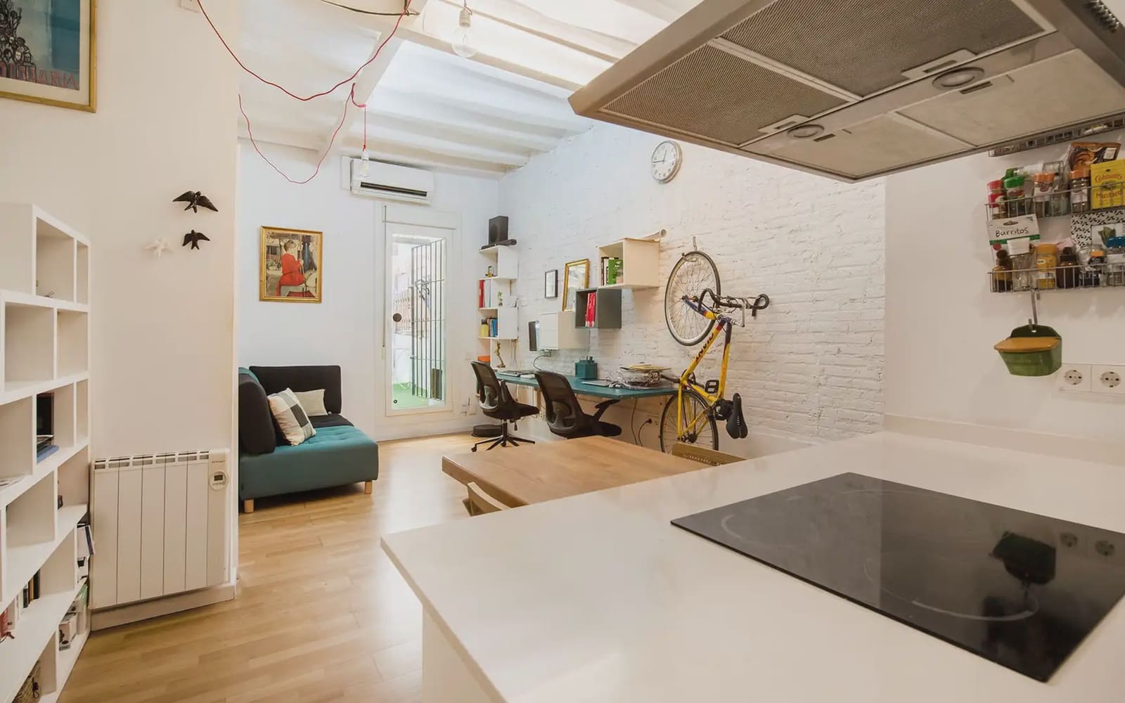 1 sypialnia Mieszkanie na sprzedaż w Miasto Barcelona - 330 000 € (Ref: 9890689)