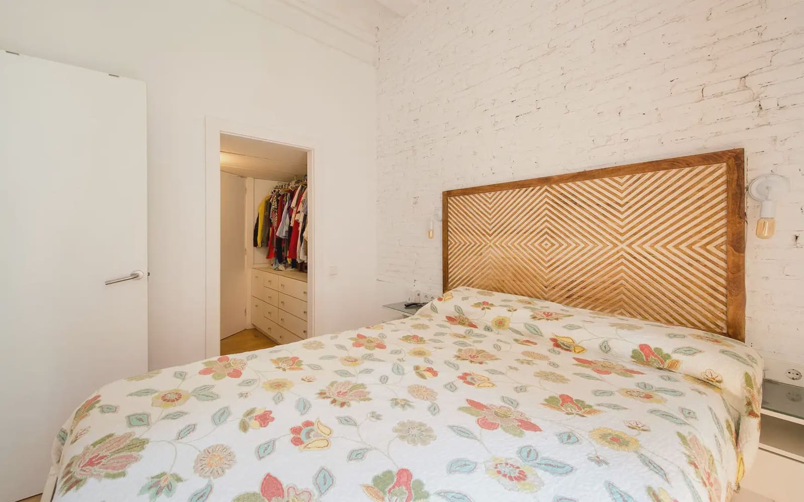 1 sypialnia Mieszkanie na sprzedaż w Miasto Barcelona - 330 000 € (Ref: 9890689)