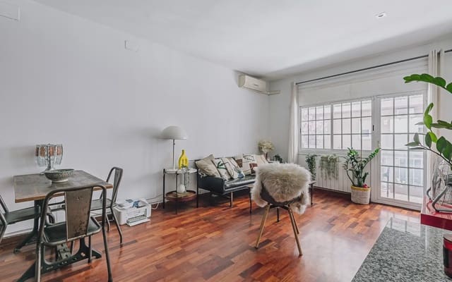 3 makuuhuone Asunto myytävänä paikassa El Guinardó, Barcelona kaupunki - 325 000 € (Ref: 9893095)