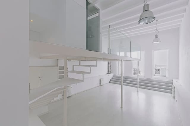 Bureau à louer à La Vila de Gràcia, Barcelone ville - 1 650 € (Ref: 9897045)