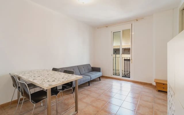 2 bedroom Flat for sale in Reus - € 130,000 (Ref: 9902483)