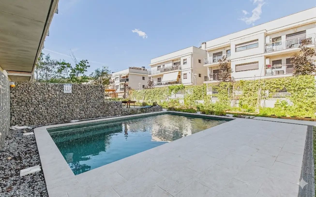 3 Zimmer Wohnung zu verkaufen in Dosrius mit Pool Garage - 359.000 € (Ref: 9902484)