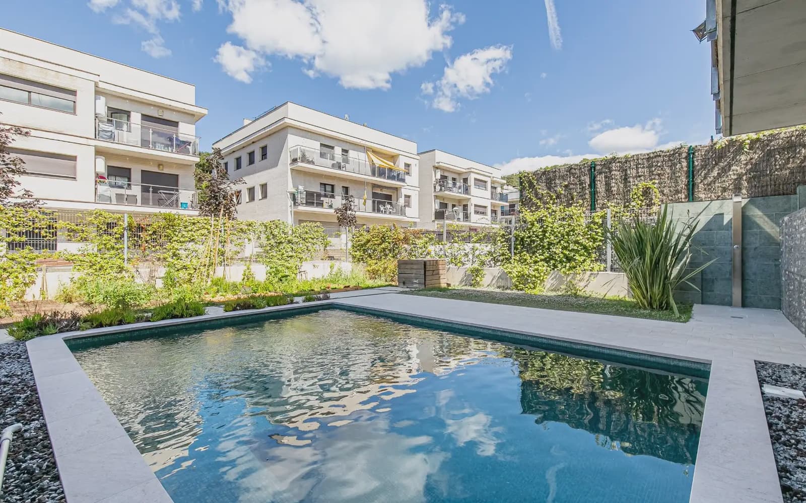 3 Zimmer Wohnung zu verkaufen in Dosrius mit Pool Garage - 359.000 € (Ref: 9902484)