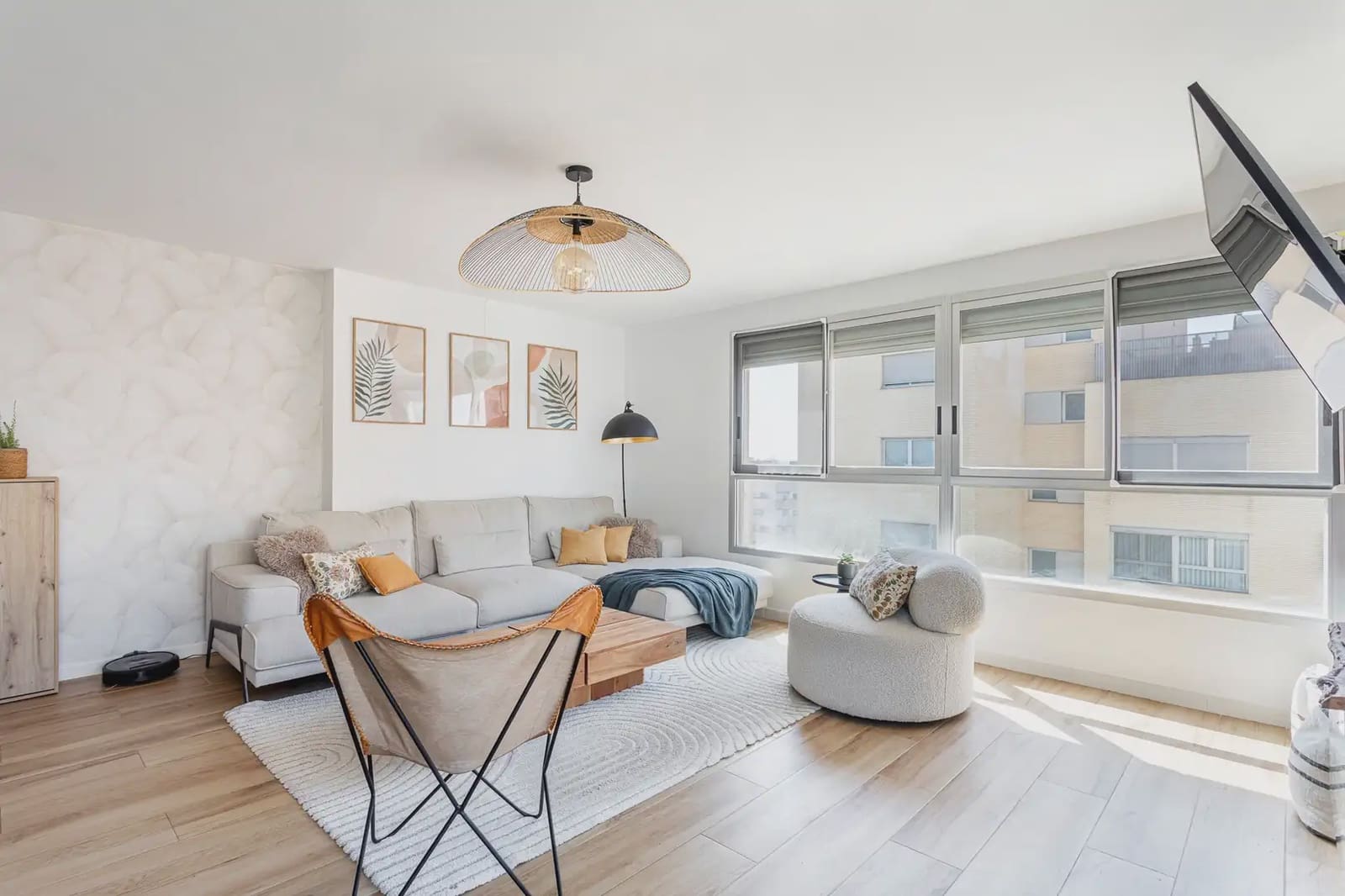 3 bedroom Apartment for sale in Valencia city with pool garage - € 623,000 (Ref: 9905277)