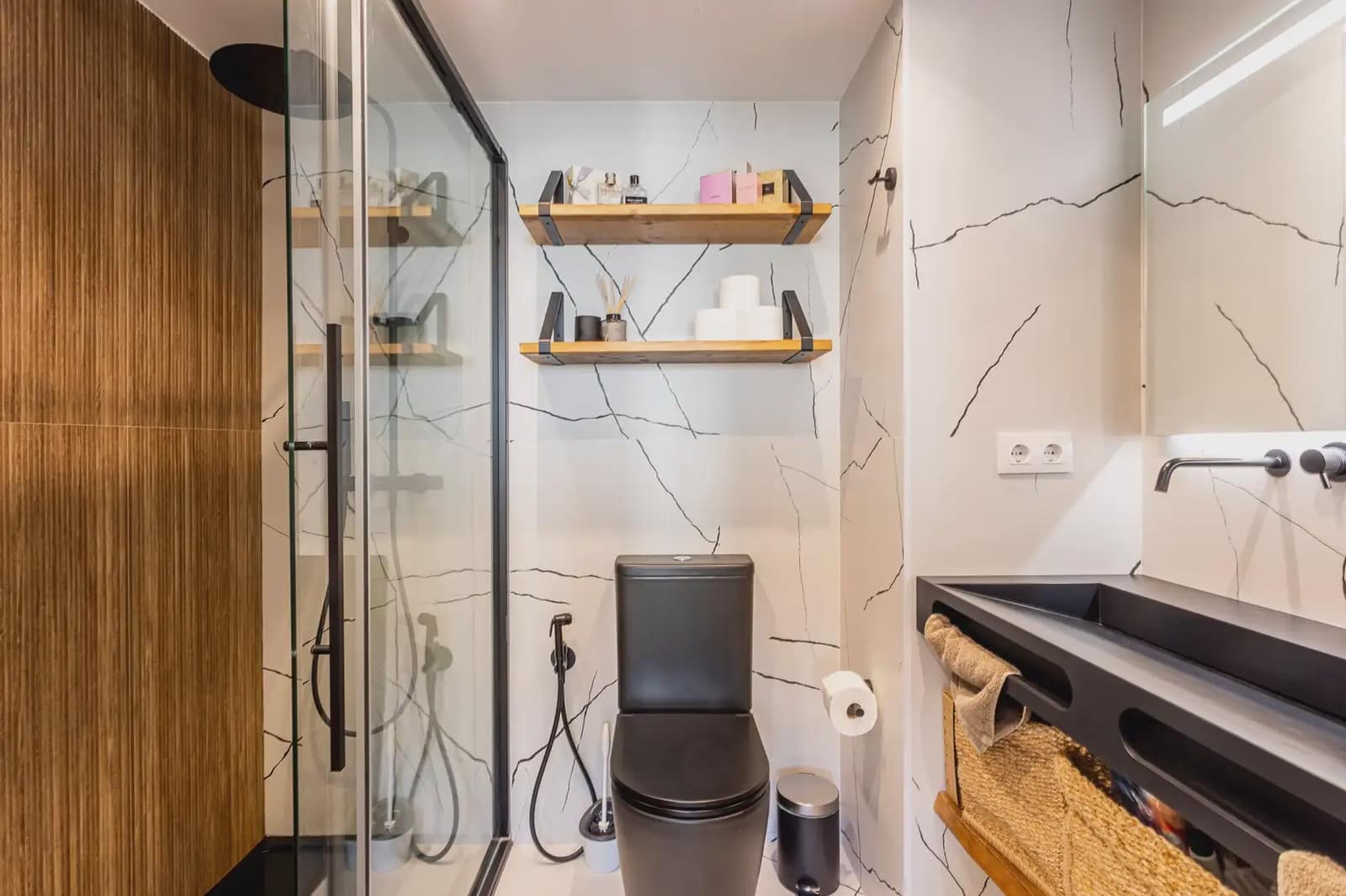 3 bedroom Apartment for sale in Valencia city with pool garage - € 623,000 (Ref: 9905277)