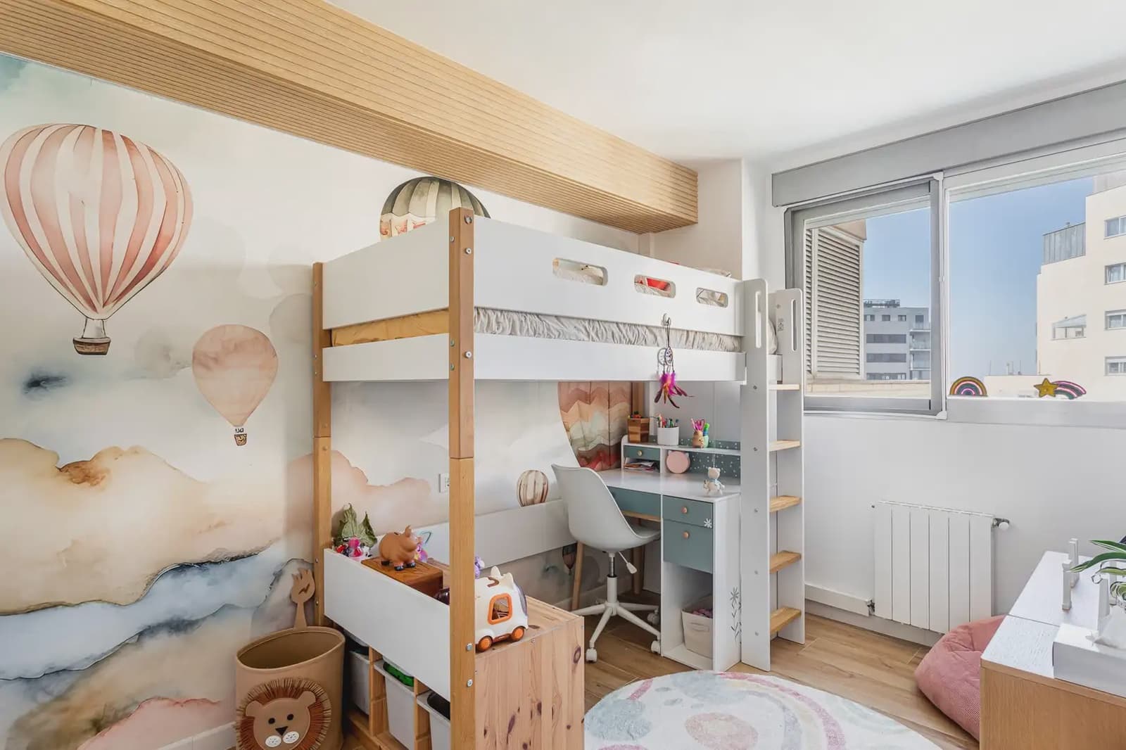 3 bedroom Apartment for sale in Valencia city with pool garage - € 623,000 (Ref: 9905277)