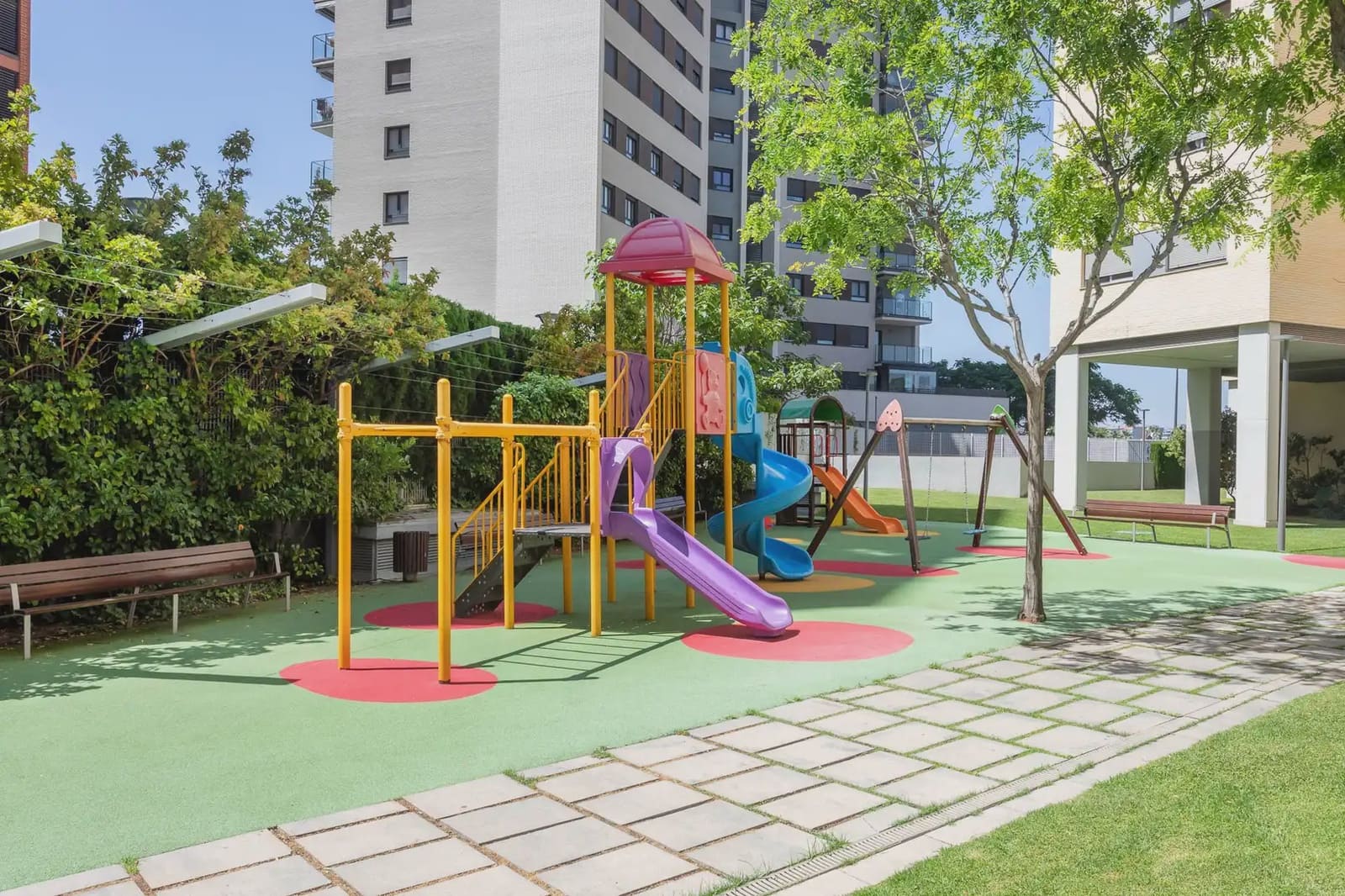 3 bedroom Apartment for sale in Valencia city with pool garage - € 623,000 (Ref: 9905277)
