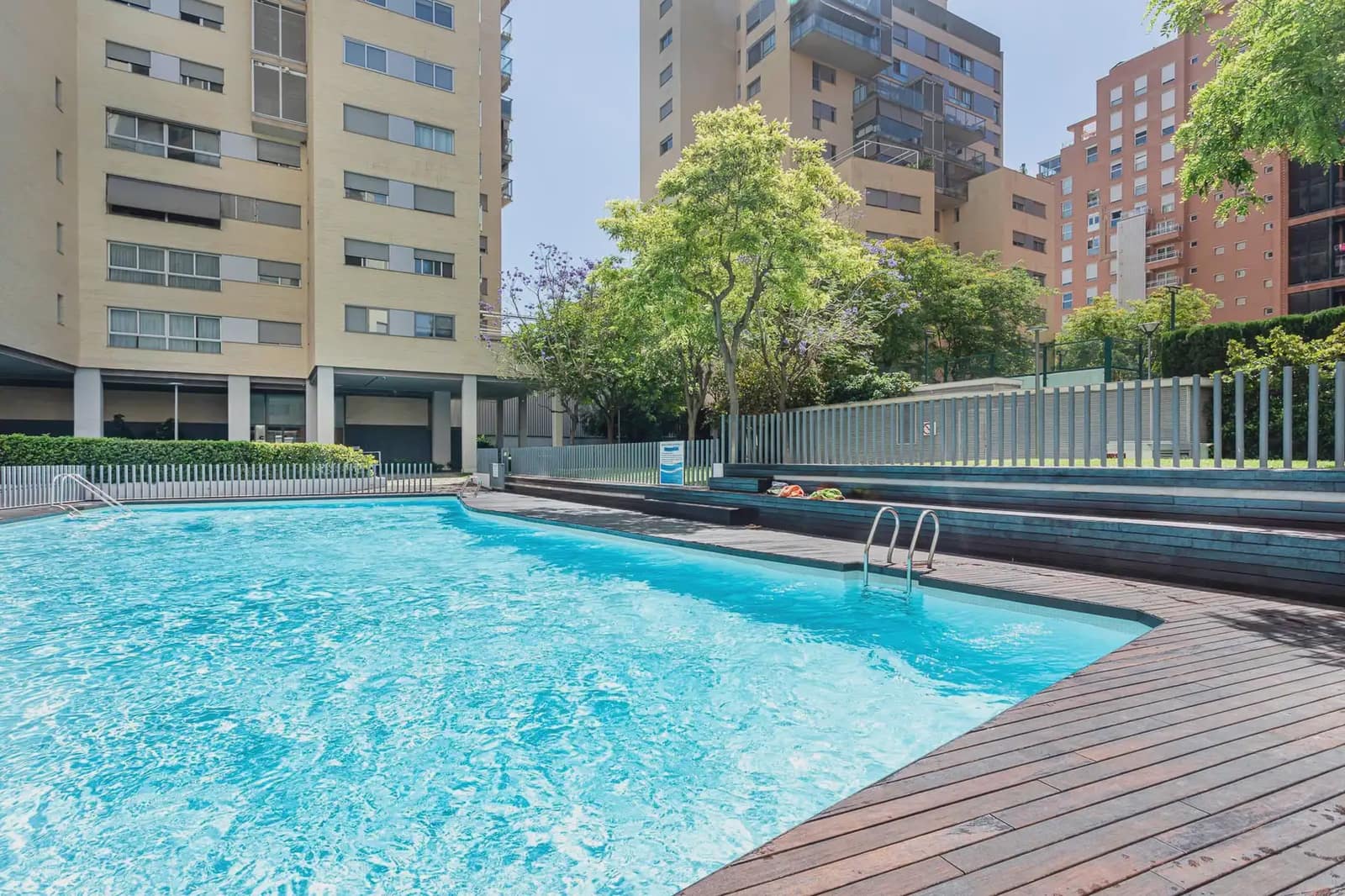3 bedroom Apartment for sale in Valencia city with pool garage - € 623,000 (Ref: 9905277)