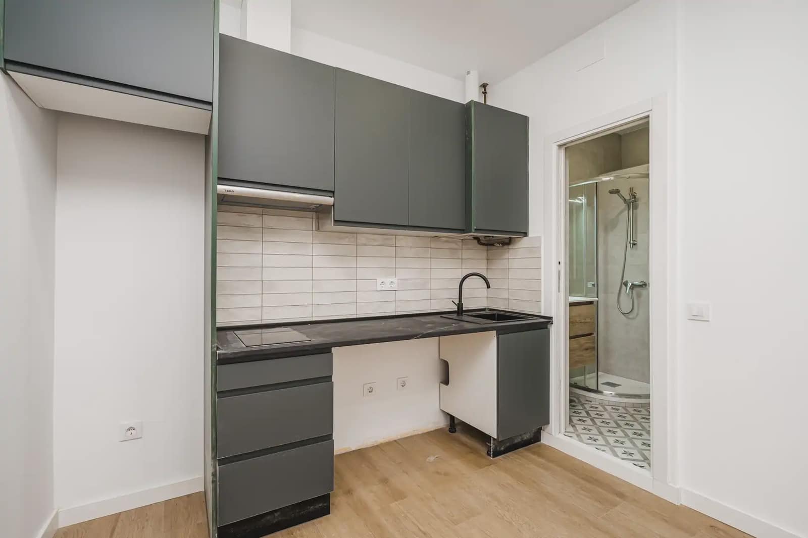 1 slaapkamer Flat te koop in Madrid stad - € 299.000 (Ref: 9911856)