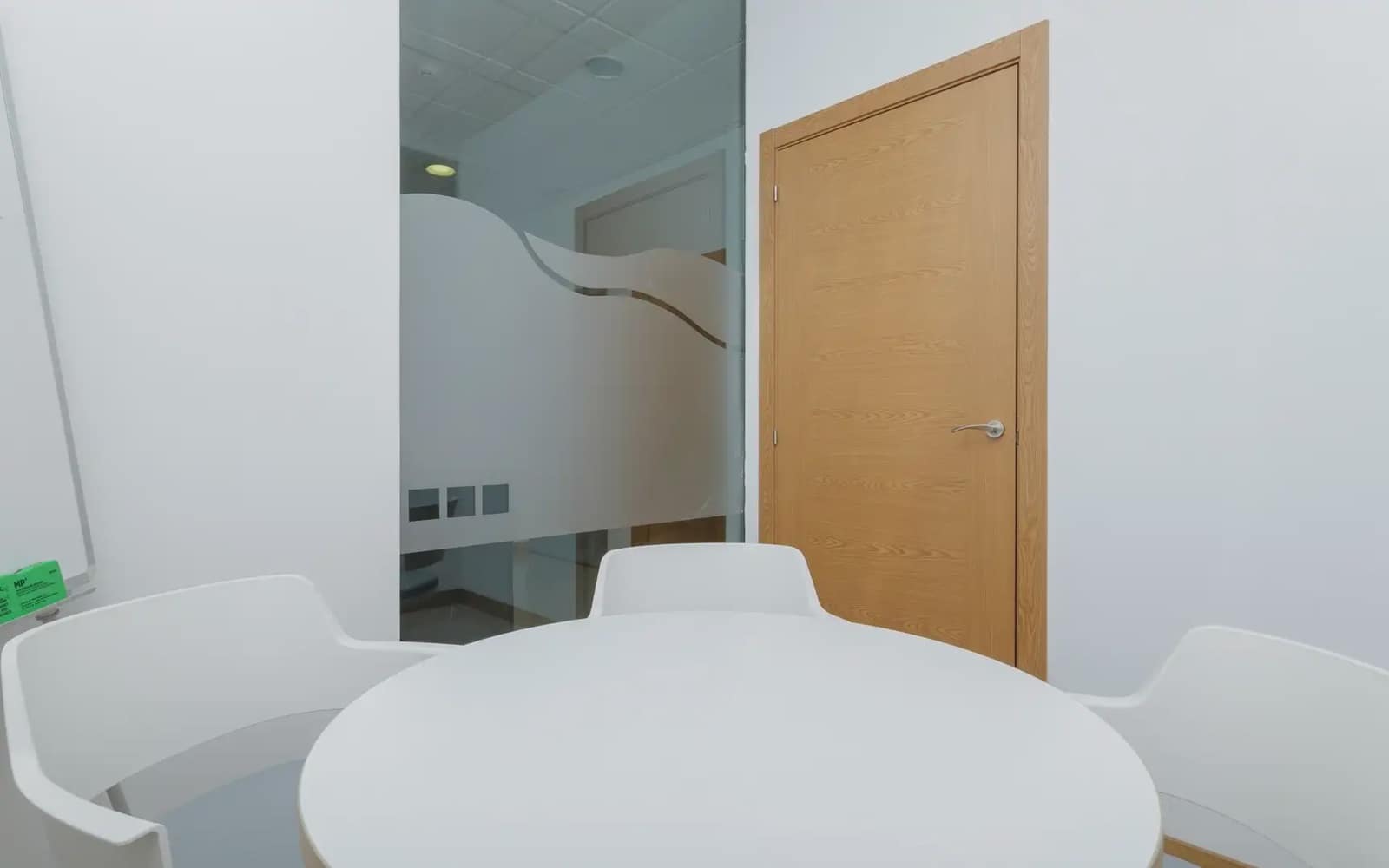 Oficina en Madrid ciudad en alquiler - 1.200 € (Ref: 9911984)