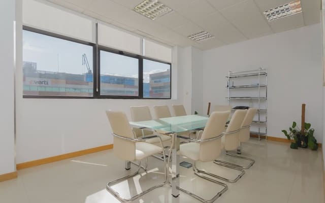 Oficina en Valverde, Madrid ciudad en alquiler - 1.200 € (Ref: 9911984)