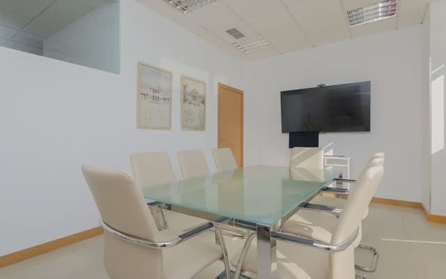 Oficina en Valverde, Madrid ciudad en alquiler - 1.200 € (Ref: 9911984)