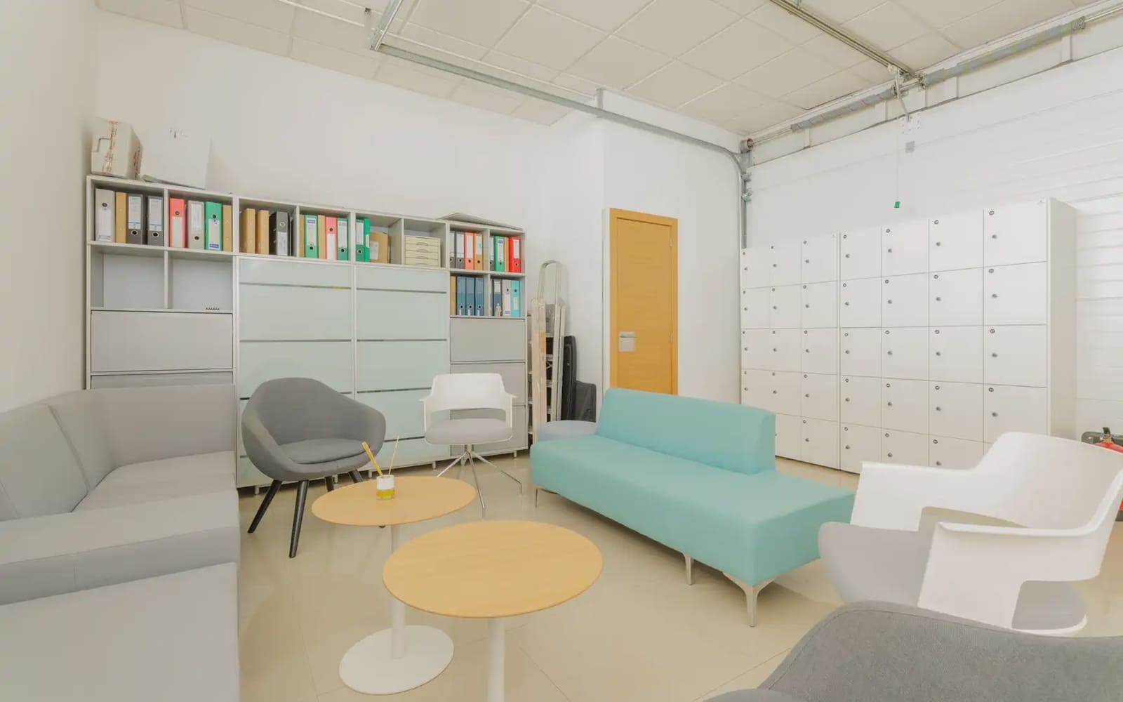 Oficina en Madrid ciudad en alquiler - 1.200 € (Ref: 9911984)