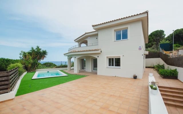 5 camera da letto Villa in vendita in Sant Pol de Mar con piscina garage - 760.000 € (Rif: 9911987)