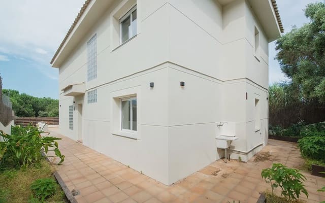 5 camera da letto Villa in vendita in Sant Pol de Mar con piscina garage - 760.000 € (Rif: 9911987)
