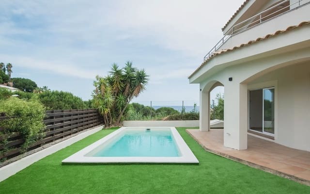 5 camera da letto Villa in vendita in Sant Pol de Mar con piscina garage - 760.000 € (Rif: 9911987)