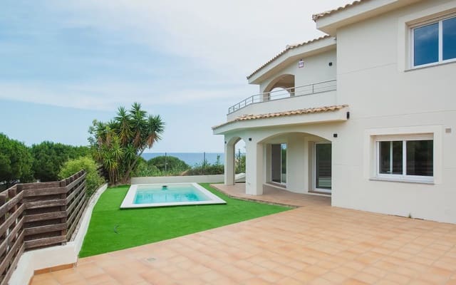 5 camera da letto Villa in vendita in Sant Pol de Mar con piscina garage - 760.000 € (Rif: 9911987)