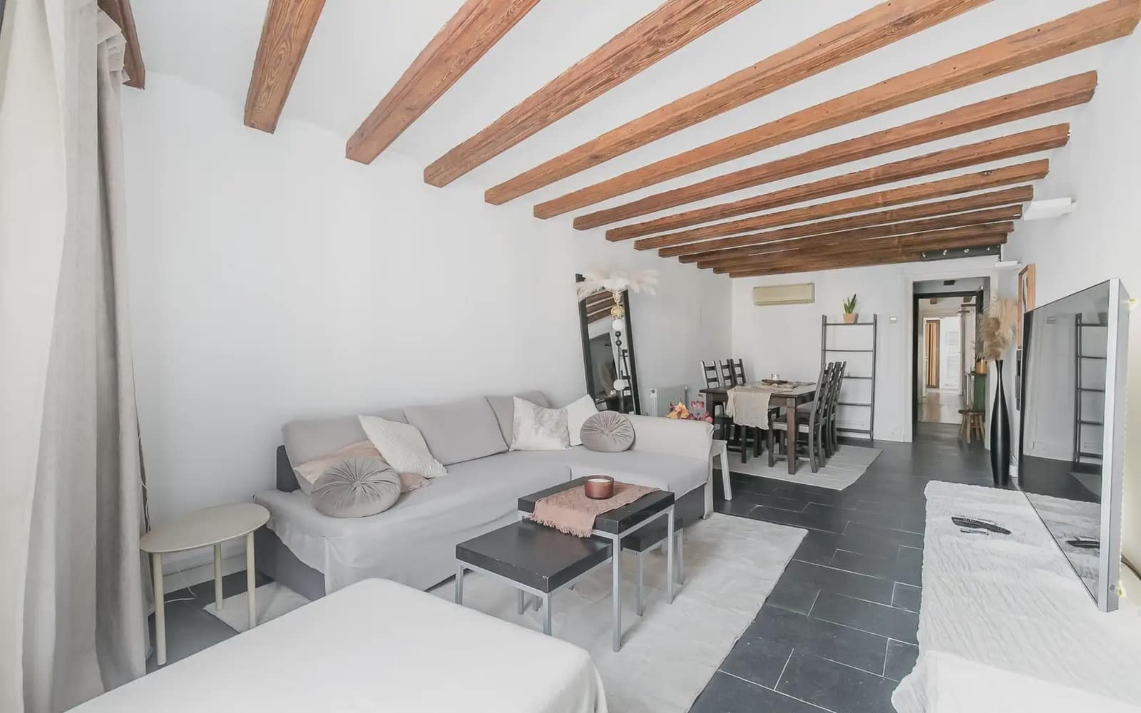 1 bedroom Penthouse for rent in Barcelona city - € 1,355 (Ref: 9913781)