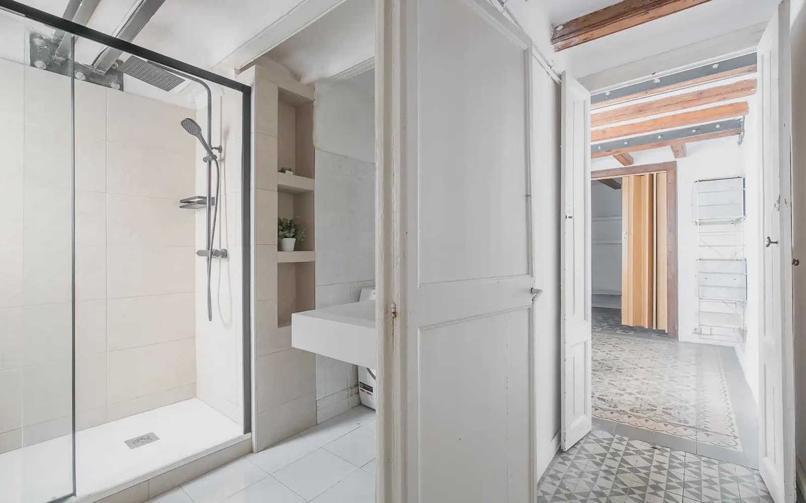 1 bedroom Penthouse for rent in Barcelona city - € 1,355 (Ref: 9913781)