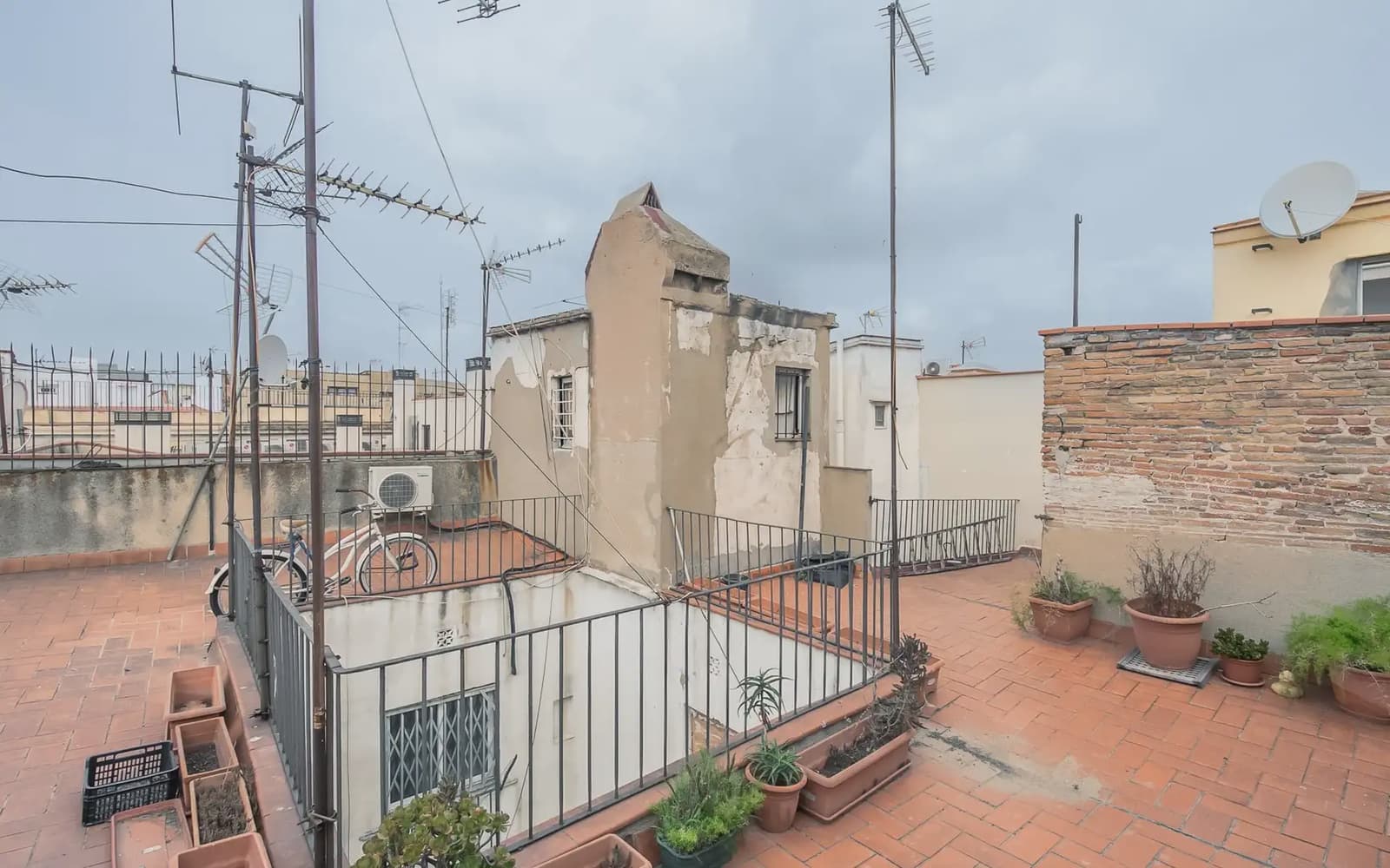 1 bedroom Penthouse for rent in Barcelona city - € 1,355 (Ref: 9913781)