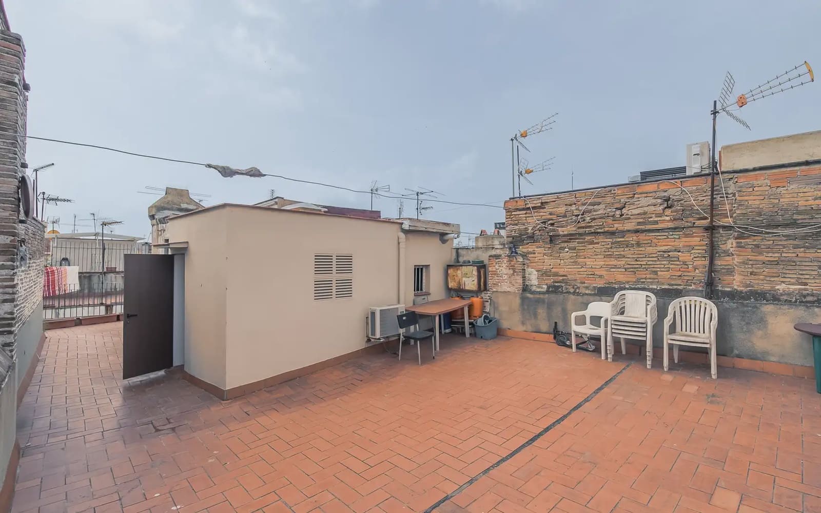 1 bedroom Penthouse for rent in Barcelona city - € 1,355 (Ref: 9913781)