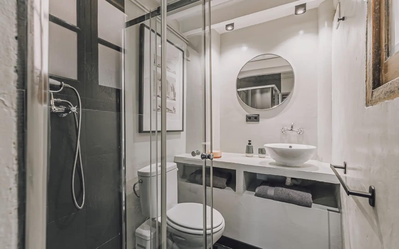 Kaupallinen myytävänä paikassa Barcelona kaupunki - 269 000 € (Ref: 9915030)