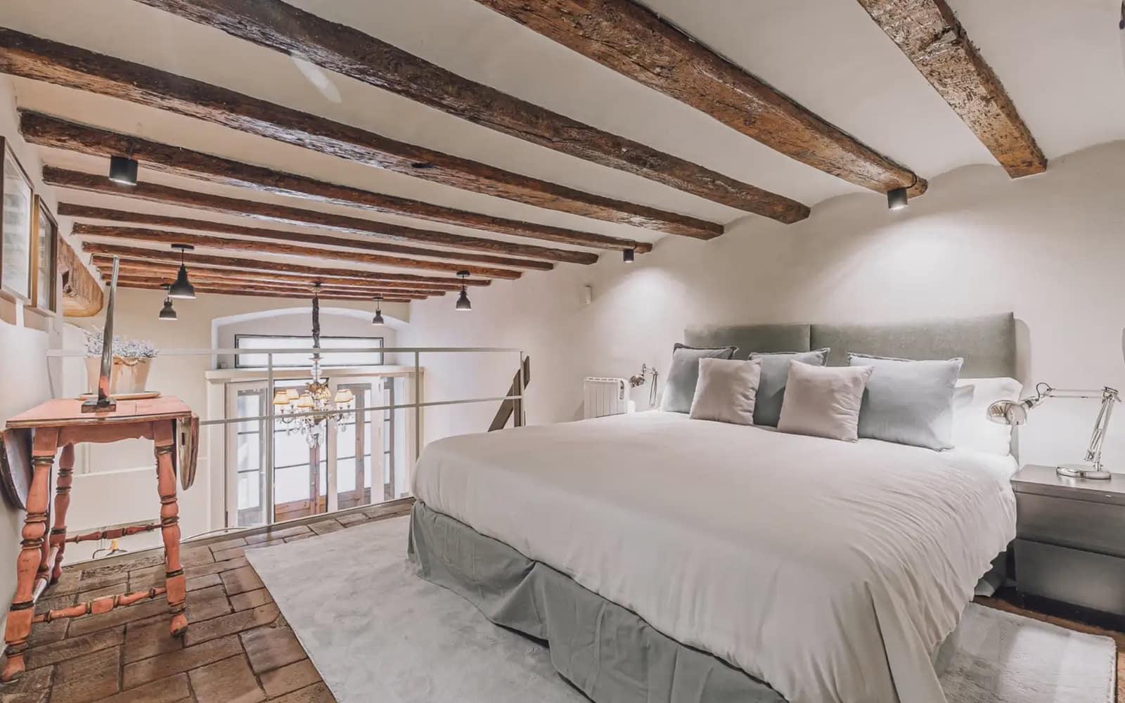 Kaupallinen myytävänä paikassa Barcelona kaupunki - 269 000 € (Ref: 9915030)