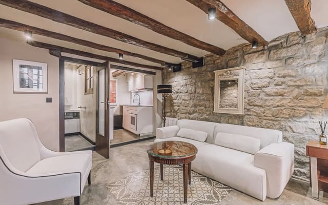 Kaupallinen myytävänä paikassa Sant Pere, Santa Caterina i La Ribera, Barcelona kaupunki - 269 000 € (Ref: 9915030)