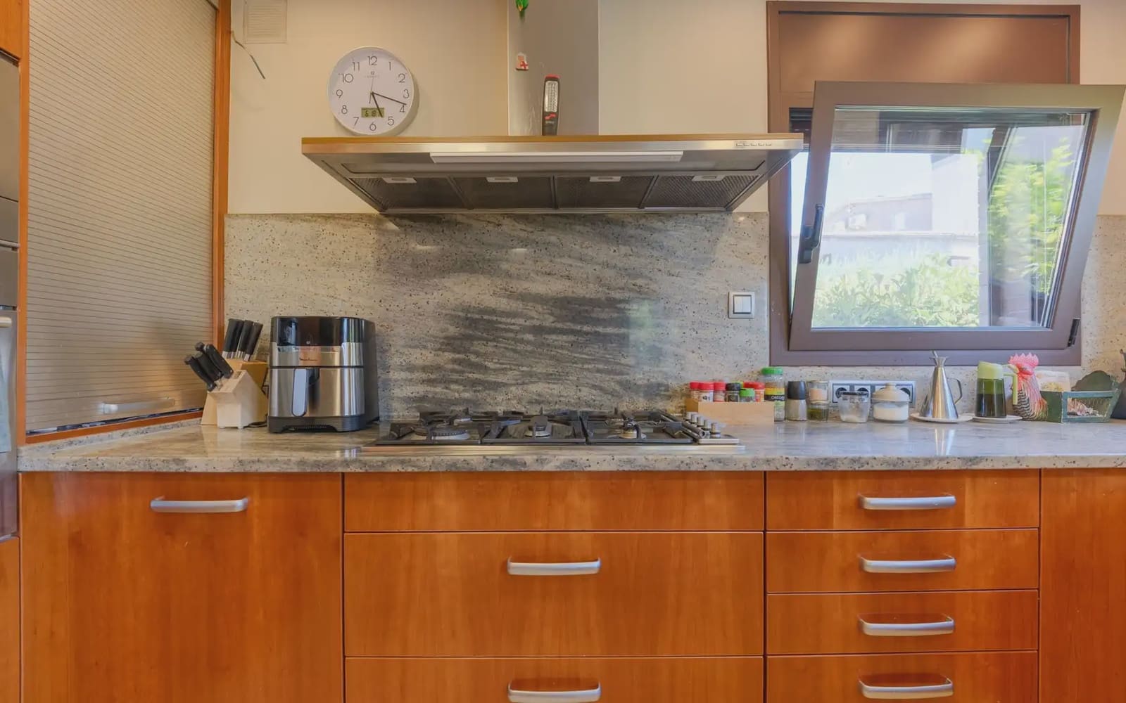 4 bedroom Villa for sale in La Bisbal d'Emporda with garage - € 600,000 (Ref: 9919018)