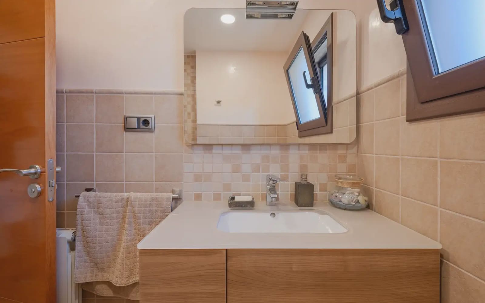 4 bedroom Villa for sale in La Bisbal d'Emporda with garage - € 600,000 (Ref: 9919018)