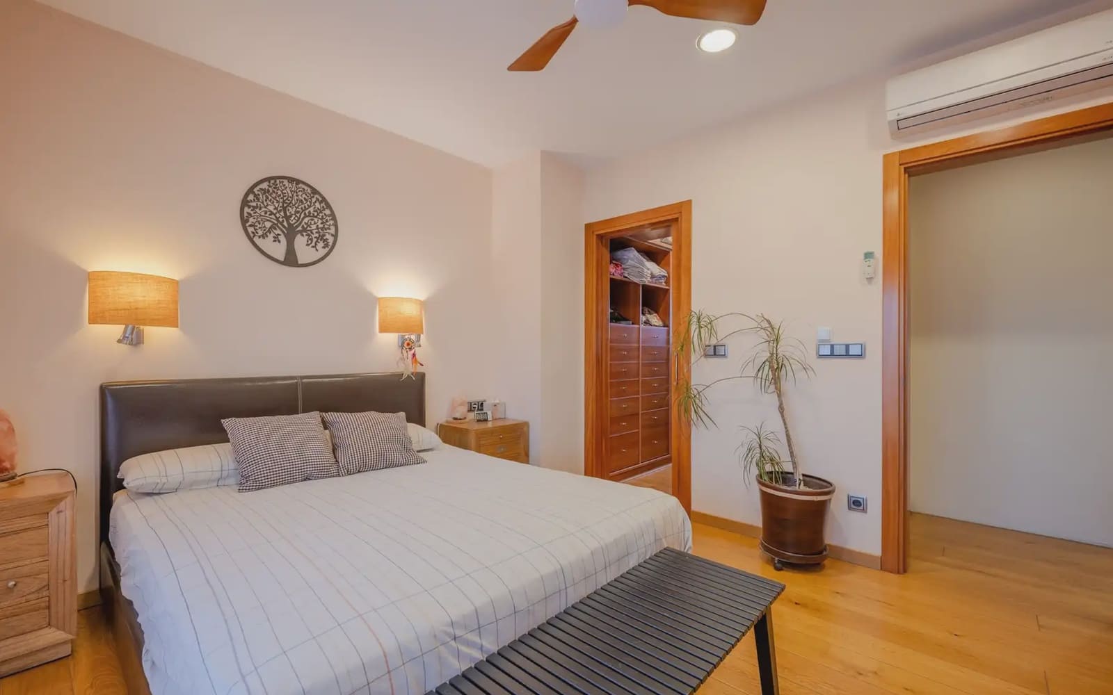 4 bedroom Villa for sale in La Bisbal d'Emporda with garage - € 600,000 (Ref: 9919018)