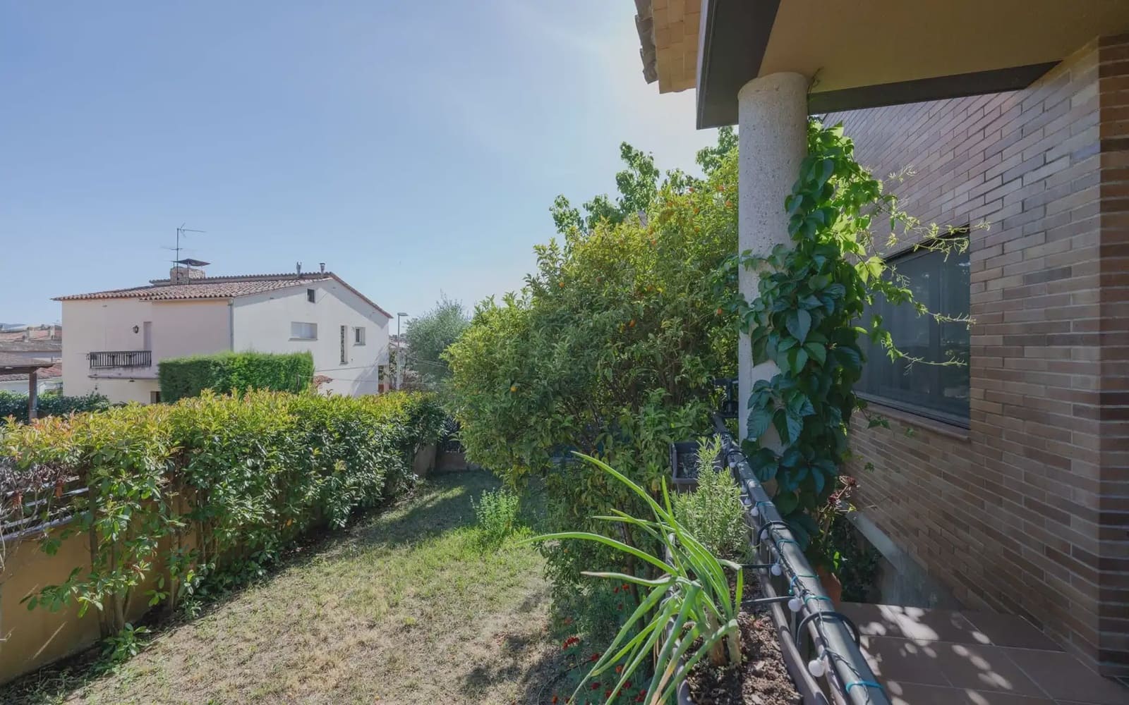 4 bedroom Villa for sale in La Bisbal d'Emporda with garage - € 600,000 (Ref: 9919018)