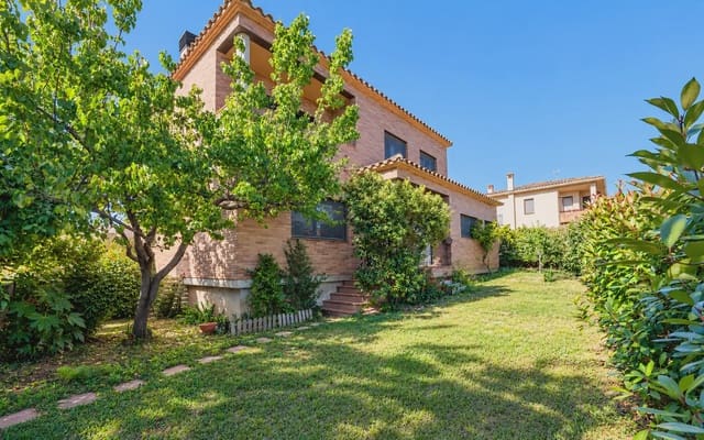 4 soverom Villa til salgs i La Bisbal d'Empordà med garasje - € 570 000 (Ref: 9919018)