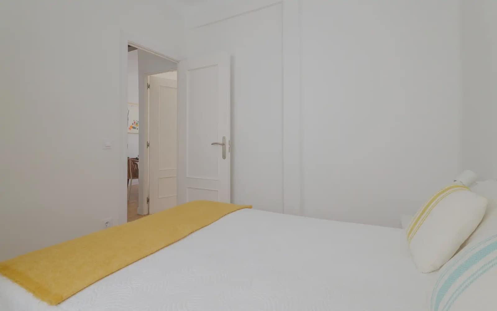 Appartement de 2 chambres à louer à Madrid ville - 2 100 € (Ref: 9919104)