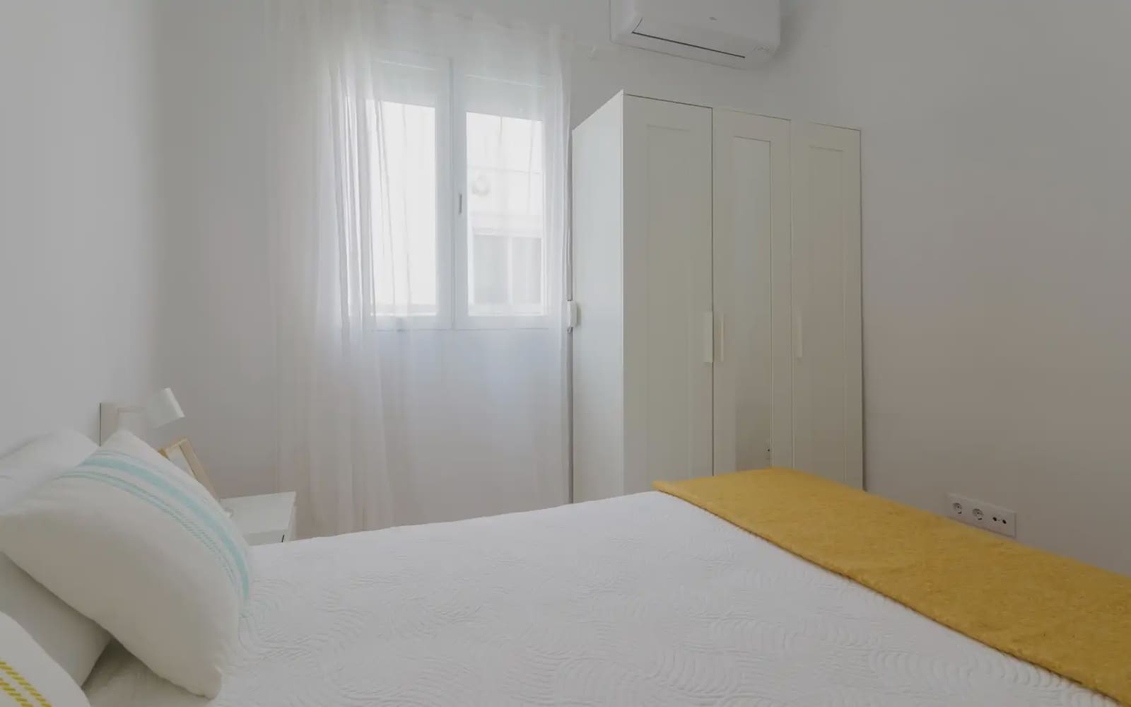 Appartement de 2 chambres à louer à Madrid ville - 2 100 € (Ref: 9919104)