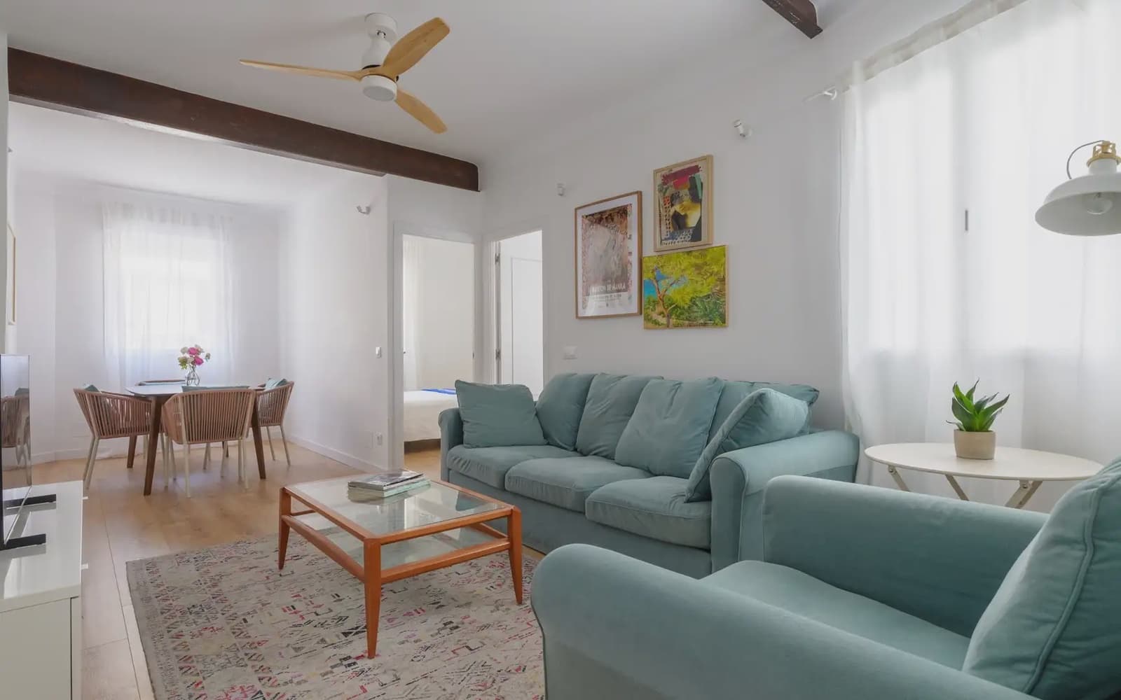 Appartement de 2 chambres à louer à Madrid ville - 2 100 € (Ref: 9919104)