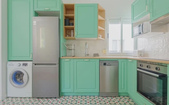 Appartement de 2 chambres à louer à El Viso, Madrid ville - 2 100 € (Ref: 9919104)
