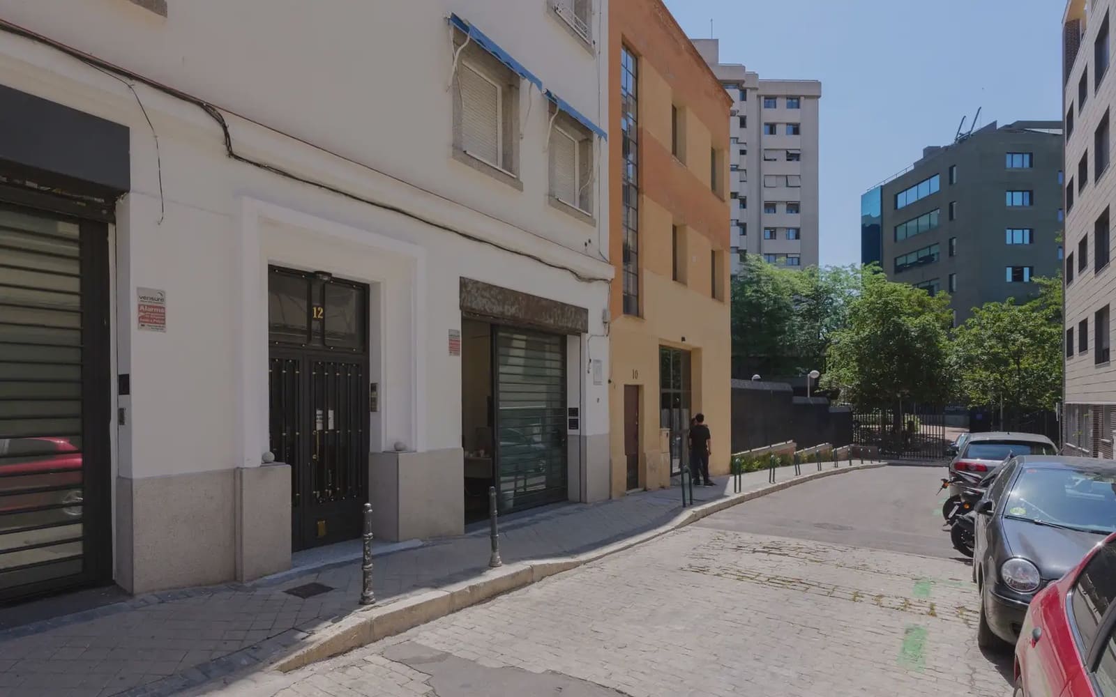 Appartement de 2 chambres à louer à Madrid ville - 2 100 € (Ref: 9919104)