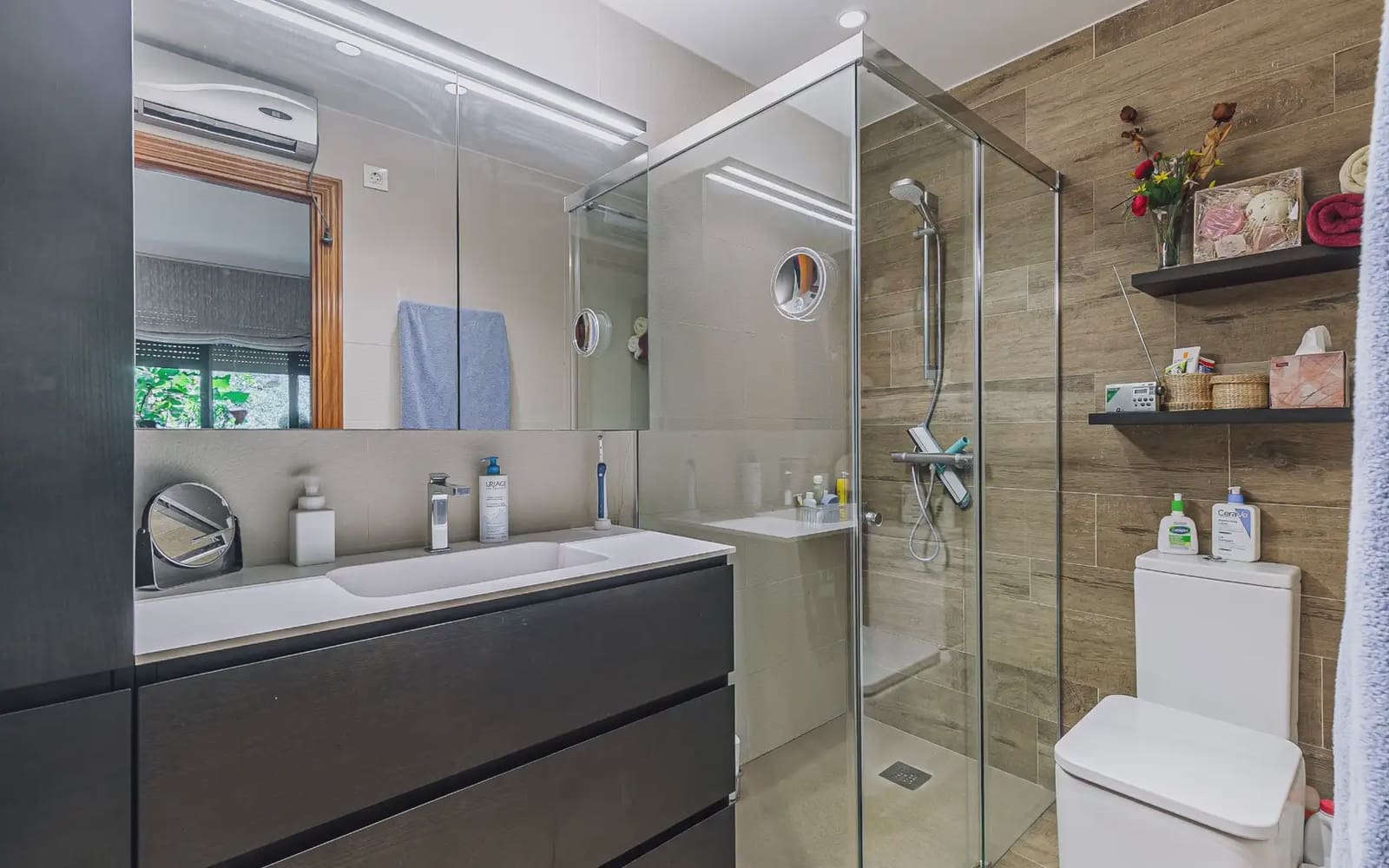 3 slaapkamer Appartement te koop in Barcelona stad - € 650.000 (Ref: 9919105)