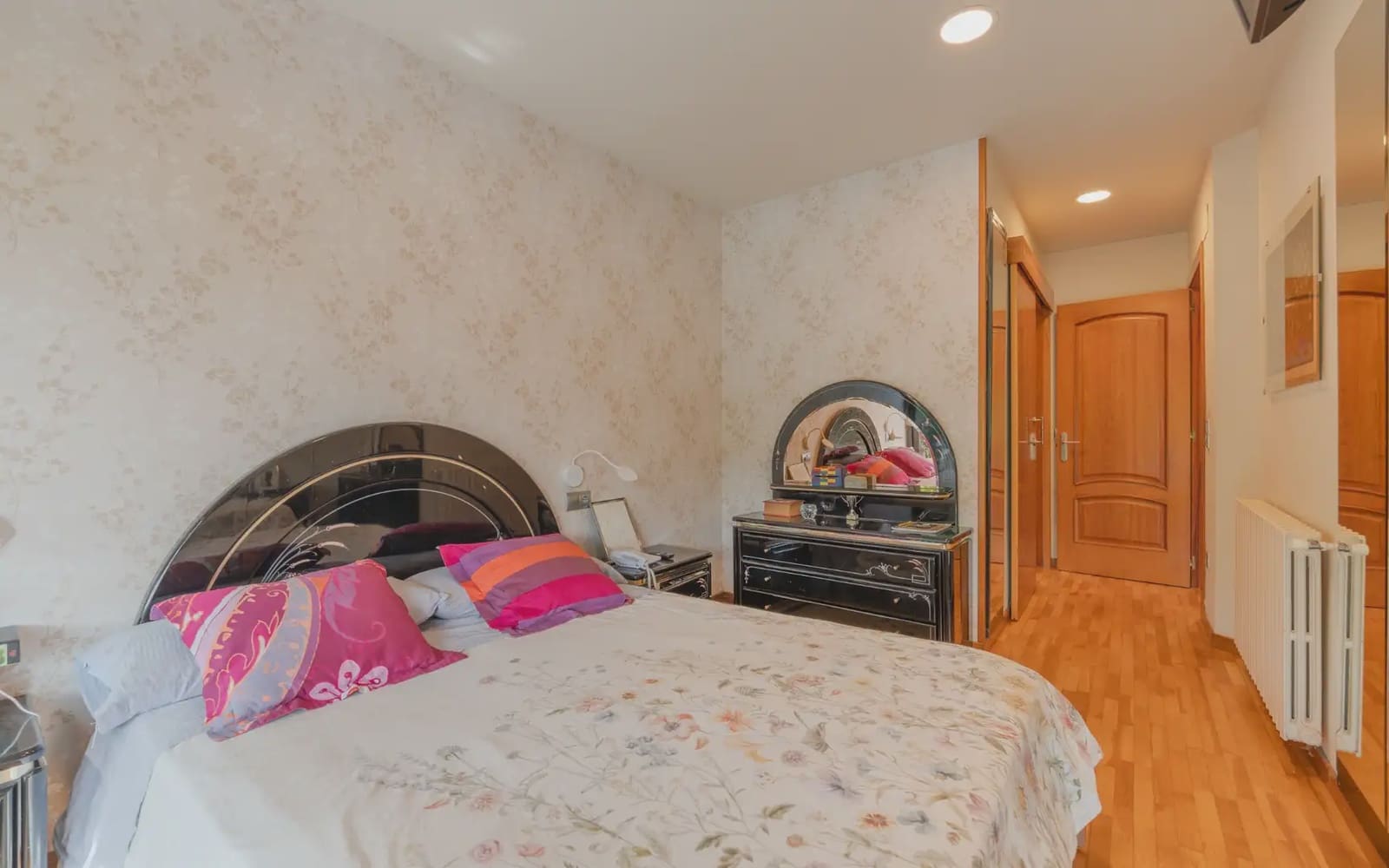 4 sypialnia Willa na sprzedaż w Aiguaviva z basenem garażem - 789 000 € (Ref: 9921102)
