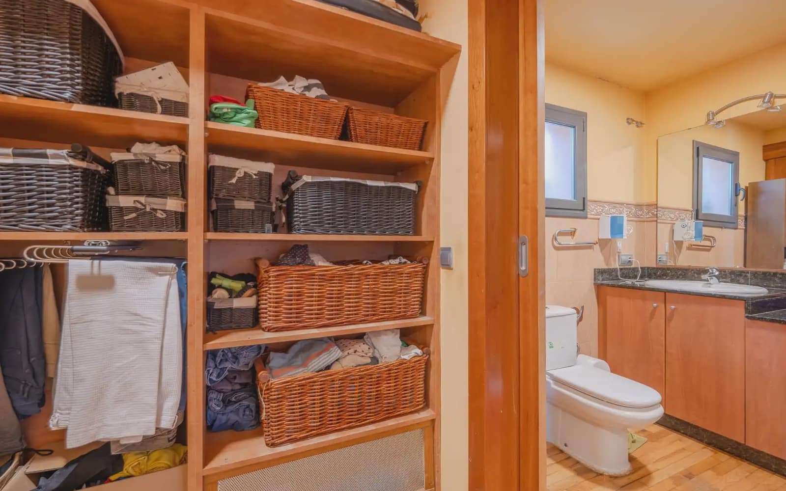 4 sypialnia Willa na sprzedaż w Aiguaviva z basenem garażem - 789 000 € (Ref: 9921102)