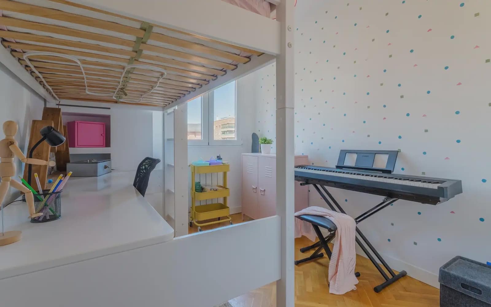 4 bedroom Flat for sale in Madrid city with pool - € 695,000 (Ref: 9921412)