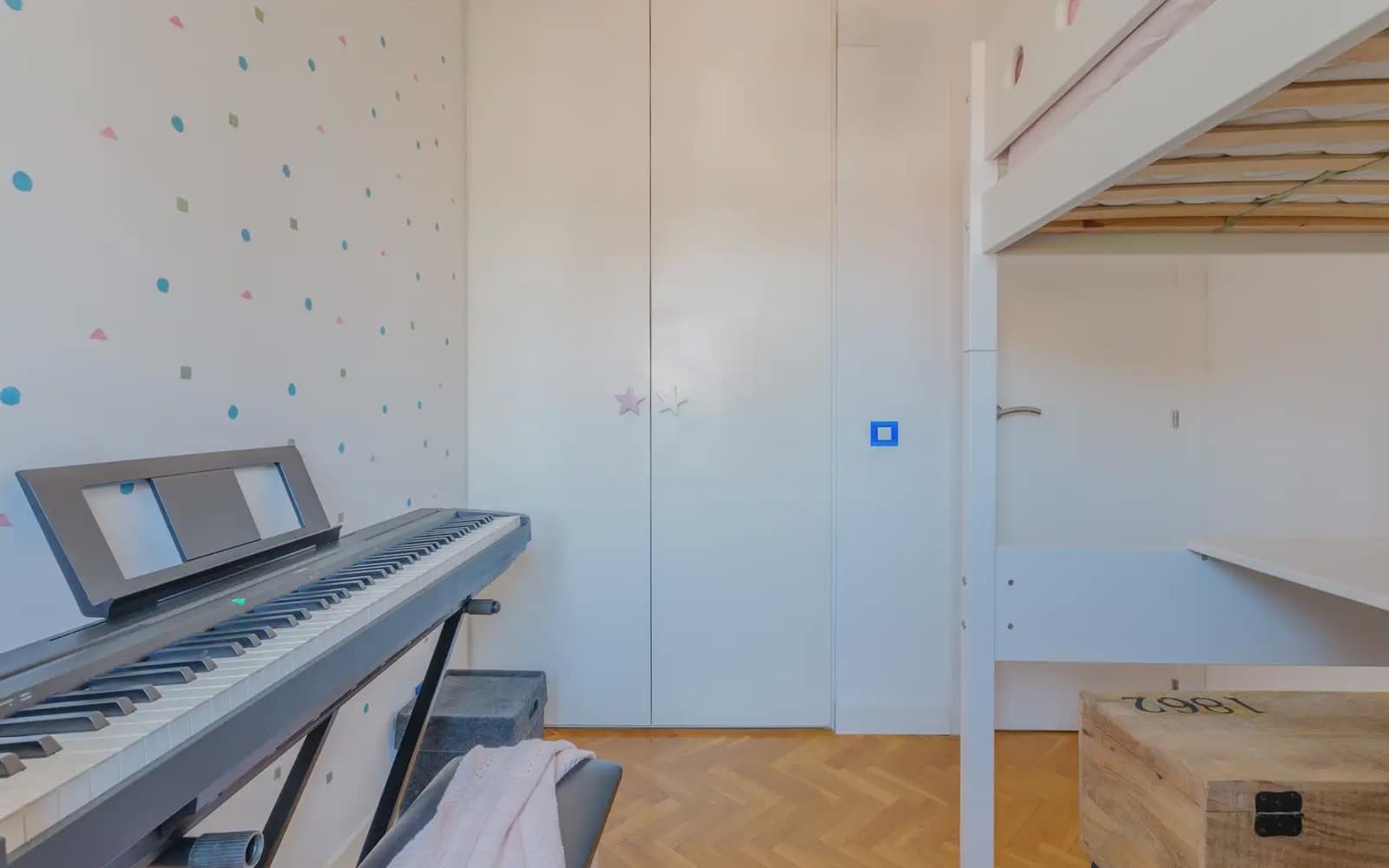 4 bedroom Flat for sale in Madrid city with pool - € 695,000 (Ref: 9921412)