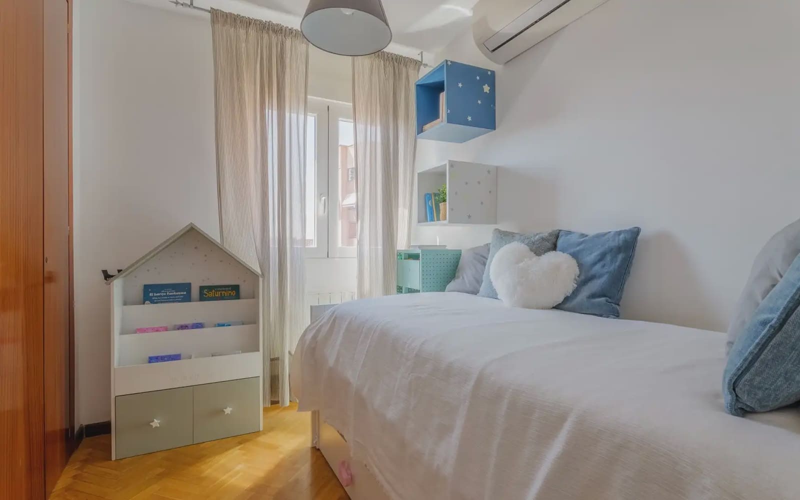 4 bedroom Flat for sale in Madrid city with pool - € 695,000 (Ref: 9921412)