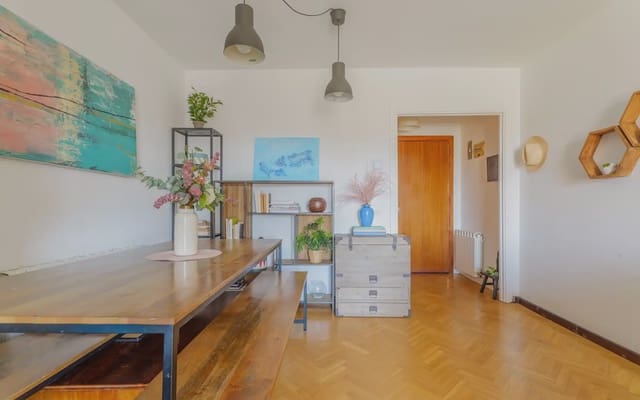 4 soveværelse Lejlighed til salg i Peñagrande, Madrid by med swimmingpool - € 695.000 (Ref: 9921412)
